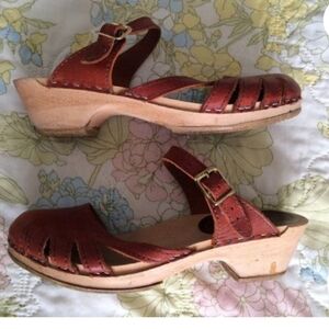 ISO Vintage Skandals Wooden Clog Mule